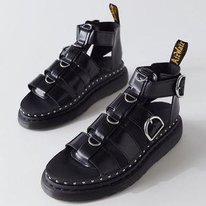 Price firm! Dr. Martens Mackaye Hardware Sandal